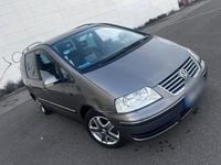 Gebraucht VW Sharan 140 PS (102 kW) 2006 Gold Van / Kleinbus