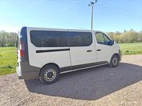 Gebraucht Opel Vivaro 125 PS (91 kW) 2017 Weiß Van / Kleinbus