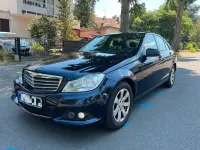 Gebraucht Mercedes C180 156 PS (114 kW) 2012 Blau Limousine