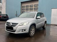 Gebraucht VW Tiguan 140 PS (102 kW) 2008 Silber SUV