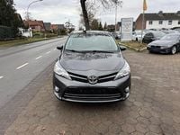 Gebraucht Toyota Verso 132 PS (97 kW) 2015 Grau Van / Kleinbus