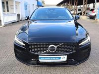 Gebraucht Volvo V60 Plus 197 PS (144 kW) 2022 Black solid stone Kombi
