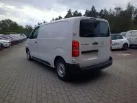 Gebraucht Opel Vivaro-e Combi 144 PS (105 kW) 2024 Kaolin weiß Van / Kleinbus