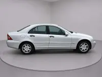 Gebraucht Mercedes C180 Classic 143 PS (105 kW) 2002 Silber Limousine