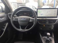 Gebraucht Ford Focus Titanium 125 PS (91 kW) 2023 Silver metallic Kombi