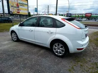 Gebraucht Ford Focus Viva 101 PS (74 kW) 2011 Weiß Limousine