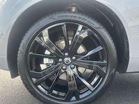 Gebraucht Volvo XC60 Plus 250 PS (183 kW) 2025 Silver dawn SUV