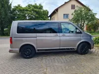 Gebraucht VW Multivan Highline 204 PS (150 kW) 2016 Gelb Van / Kleinbus