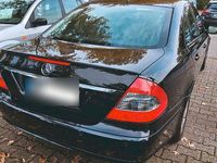 Gebraucht Mercedes E200 183 PS (134 kW) 2007 Schwarz Limousine