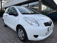 Gebraucht Toyota Yaris 69 PS (50 kW) 2006 Weiß Kleinwagen