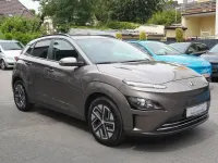 Gebraucht Hyundai Kona 100 kW (136 PS) 2022 Braun SUV