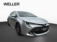 Second-hand Toyota Corolla 2023 Argintiu Berlinǎ