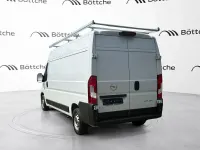 Gebraucht Opel Movano 140 PS (102 kW) 2024 Lackierung weiss icy/typ aussenverkleidung spiegel flach standard Van
