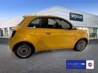 Neu Fiat 500 65 PS (47 kW) 2026 Gelb Limousine