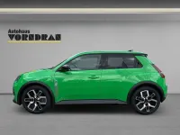 Neu Renault 5 E-Tech Techno 89 kW (122 PS) 2026 Pop green metallic Kleinwagen