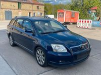 gebraucht Toyota Avensis Kombi 1.8-1-VVT-i aus erste Hand