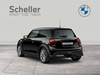 Gebraucht Mini Cooper S Classic 178 PS (130 kW) 2023 Midnight black metallic Kleinwagen