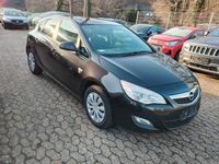 Gebraucht Opel Astra 101 PS (74 kW) 2012 Schwarz Limousine