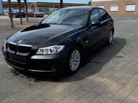 Second-hand BMW 320 150 CP (110 kW) 2007 Negru Berlinǎ