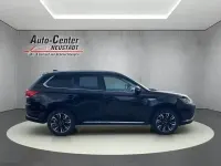 Gebraucht Mitsubishi Outlander P-HEV Plus 82 PS (60 kW) 2018 Schwarz Limousine