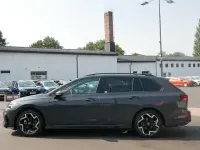 Neu VW Golf VIII R-line 150 PS (110 kW) 2026 Schwarz Kombi