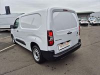 Gebraucht Citroën Berlingo 131 PS (96 kW) 2024 Weiss / schnee weiß Van / Kleinbus