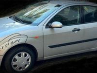 Gebraucht Ford Focus Ghia 101 PS (74 kW) 2000 Silber Limousine