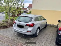 Gebraucht Opel Astra 140 PS (102 kW) 2011 Grau Limousine