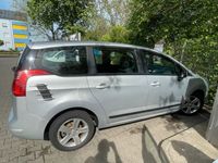 gebraucht Peugeot 5008 sieben Sitzer