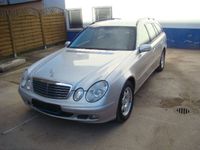 Gebraucht Mercedes E200 Classic 163 PS (119 kW) 2004 Silber metallic Kombi