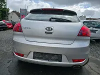 Gebraucht Kia Ceed LX 105 PS (77 kW) 2009 Silber Kleinwagen