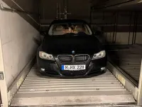 Gebraucht BMW 320 170 PS (125 kW) 2010 Schwarz Limousine