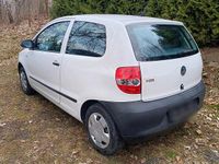 Gebraucht VW Fox 54 PS (39 kW) 2010 Weiß Kleinwagen