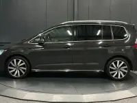 Gebraucht VW Touran Highline 150 PS (110 kW) 2021 Grau Van / Kleinbus