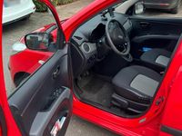 Gebraucht Hyundai i10 67 PS (49 kW) 2009 Rot Kleinwagen