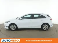 Gebraucht Kia Ceed Edition 7 120 PS (88 kW) 2022 Weiß Kleinwagen