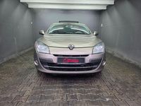 Gebraucht Renault Mégane Luxe 140 PS (102 kW) 2011 Braun Limousine