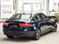 Gebraucht Jaguar XE Prestige 179 PS (131 kW) 2016 Blau Limousine
