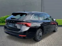 Gebraucht Skoda Octavia Style 150 PS (110 kW) 2024 Blackmagic perleffekt Kombi