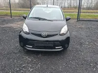Gebraucht Toyota Aygo 68 PS (50 kW) 2012 Schwarz Kleinwagen