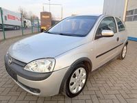 Gebraucht Opel Corsa Sport 75 PS (55 kW) 2002 Silber Kleinwagen
