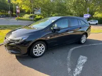 Gebraucht Opel Astra Edition 125 PS (91 kW) 2018 Schwarz Kombi