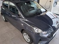 Gebraucht Hyundai i10 Select 63 PS (46 kW) 2024 Andere farbe Kleinwagen
