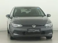 Gebraucht VW Golf VIII Move 150 PS (110 kW) 2023 Delfingrau (metallic) Limousine