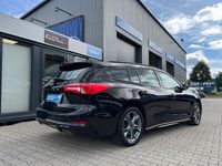Gebraucht Ford Focus ST-Line 125 PS (91 kW) 2020 Obsidianschwarz metallic Kombi
