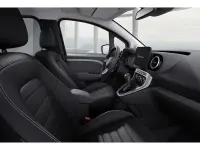 Gebraucht Mercedes T180 Progressive 116 PS (85 kW) 2024 Schwarz Van / Kleinbus