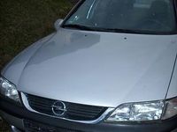 Gebraucht Opel Vectra 136 PS (100 kW) 1998 Silber metallic Kombi