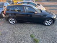Second-hand BMW 120 177 CP (130 kW) 2008 Negru Hatchback