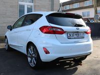 Gebraucht Ford Fiesta Vignale 140 PS (102 kW) 2018 Weiß Kleinwagen