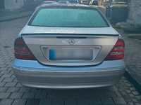 Gebraucht Mercedes C220 143 PS (105 kW) 2003 Silber Limousine